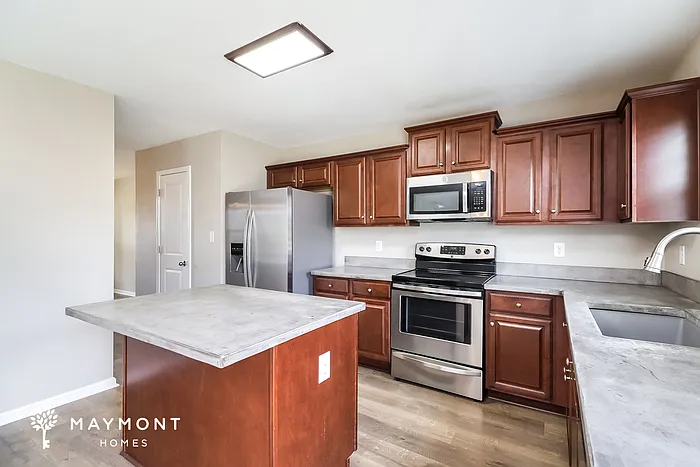 1800 Windy Willow Ln — Photo 9