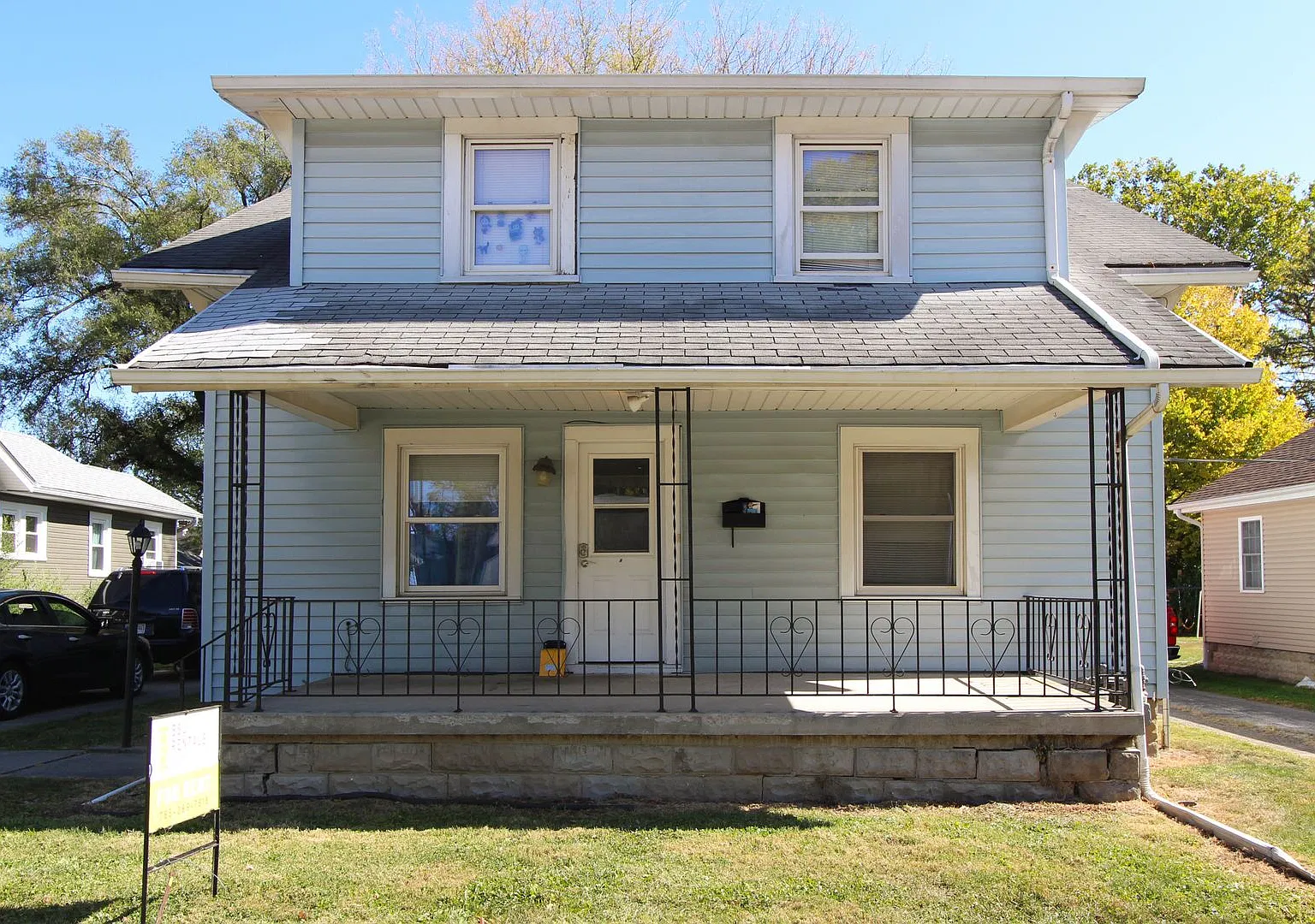 210 S Nichols Ave — Photo 1