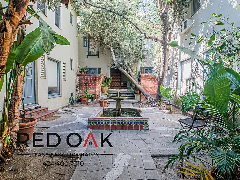 3963 W 7th St #2 — Photo 4