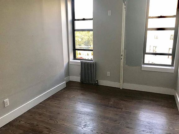 5th image of 531 E 22nd St APT 5C