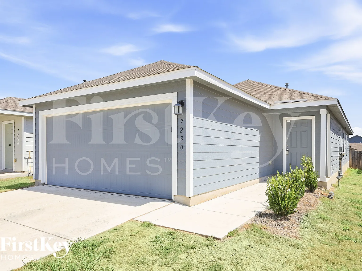 4 bed, 2.0 bath, 1800 sqft, $1,360 — Photo 2