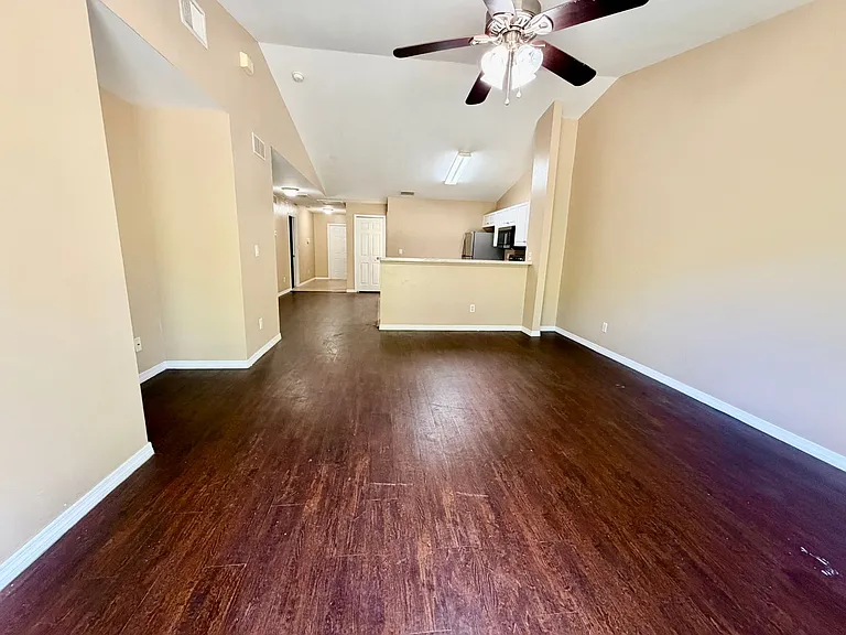 346 Bell Blvd S — Photo 18