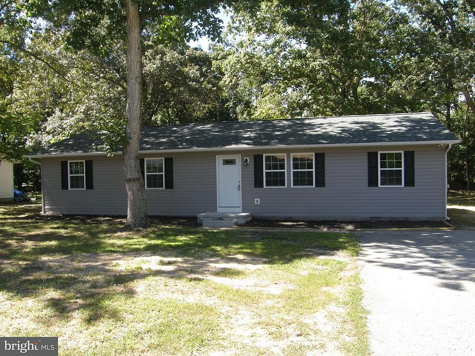 1st image of 22337 Sandra Ln