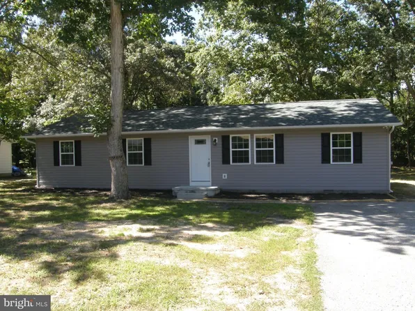 22337 Sandra Ln, California, MD 20619