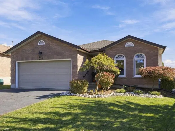 27 Costain Ct, Kitchener, ON N2N 3A5