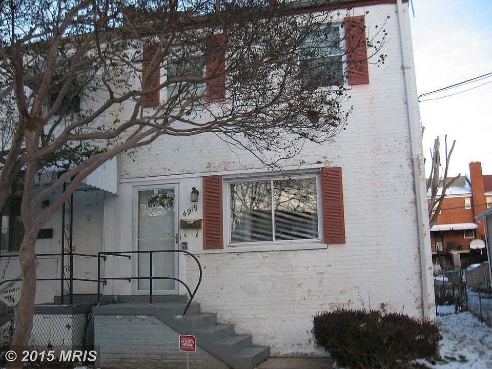 Exterior (Front)