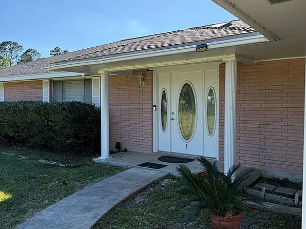 5595 W Roundbunch Rd, Orange, TX 77630