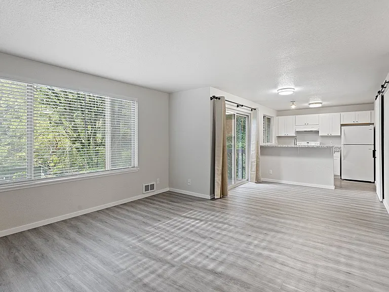 North Forest Apartments — Photo 24