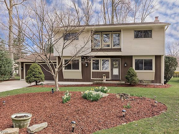 2nd image of 6825 Traymore Ct
