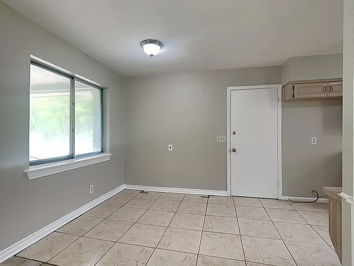 5705 Trailwood Dr — Photo 10