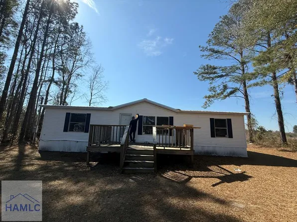 47 Barn Road Cir, Jesup, GA 31545