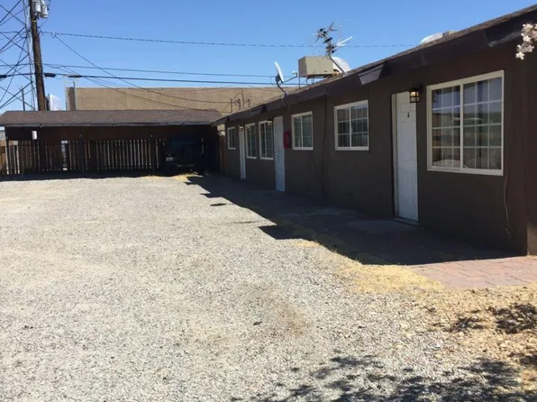 702 Atkins St, Ridgecrest, CA 93555