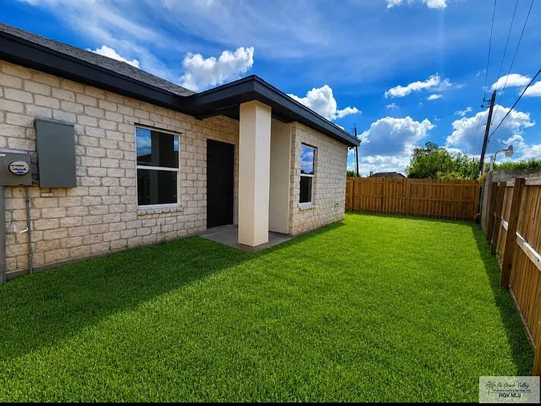 3550 De Los Reyes Dr #A — Photo 12