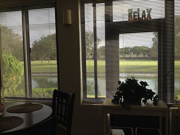 4th image of 1102 Country Club Dr