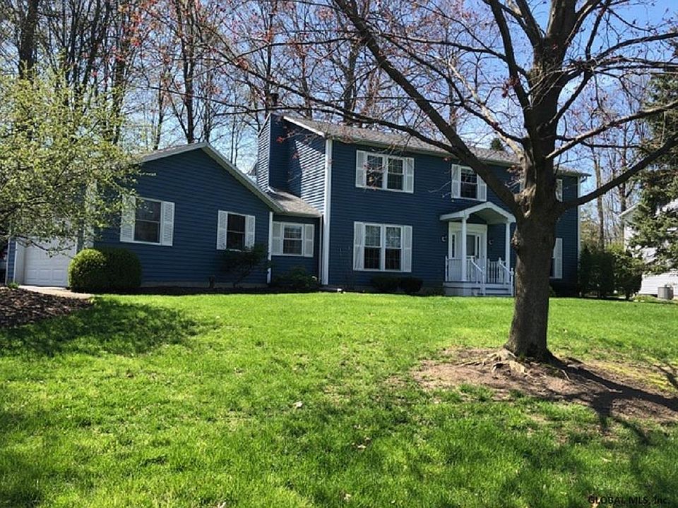 1st image of 4 Tudor St