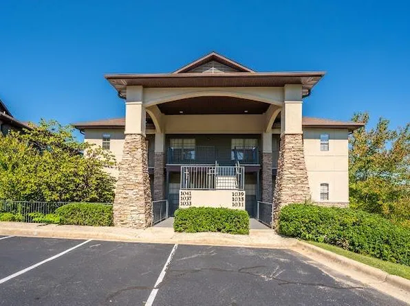 1037 Golf Drive #3, Branson West, MO 65737