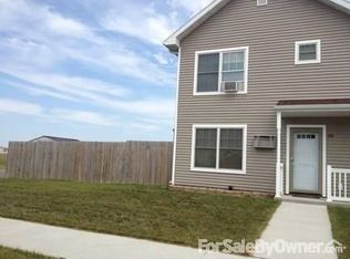 710 Promenade Ct, Grand Forks, ND 58203