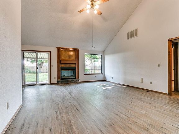 4th image of 14204 S Brent Dr