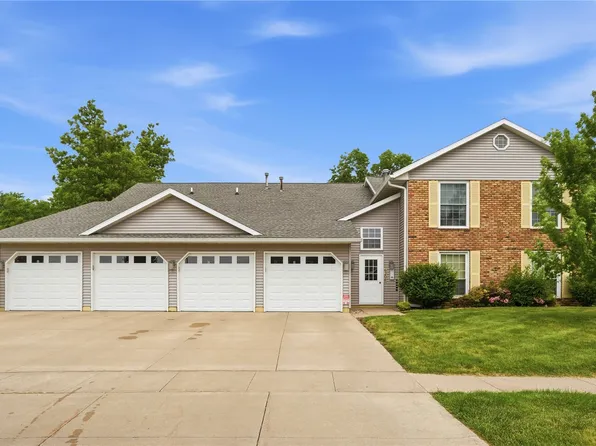 6208 Greenbriar Ln SW Unit C, Cedar Rapids, IA 52404