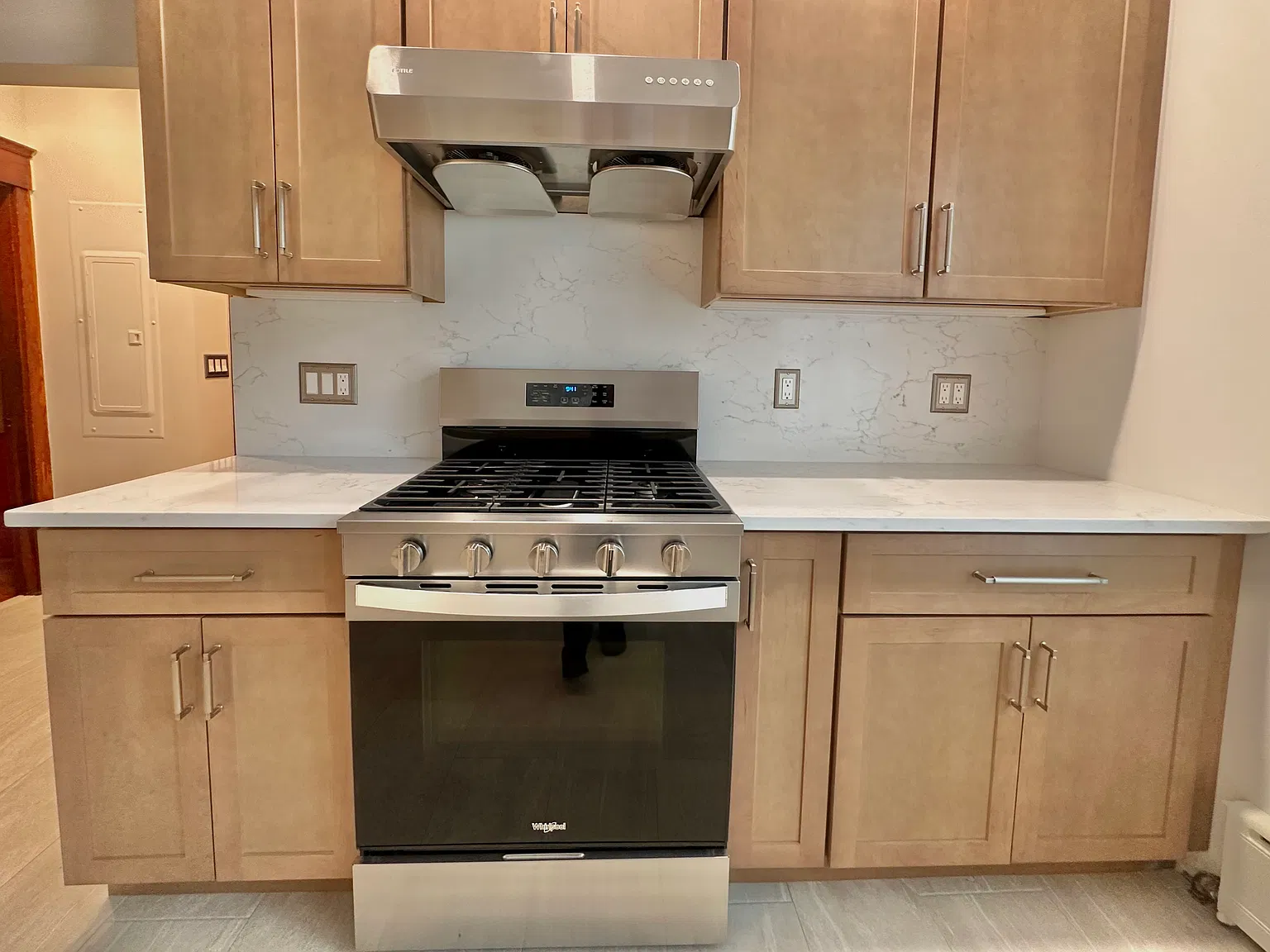 3 bed, $3,500 — Photo 2