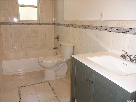 4th image of 25 Washington Ave #1