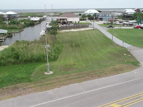 4571 Hessler Dr, New Orleans, LA 70129