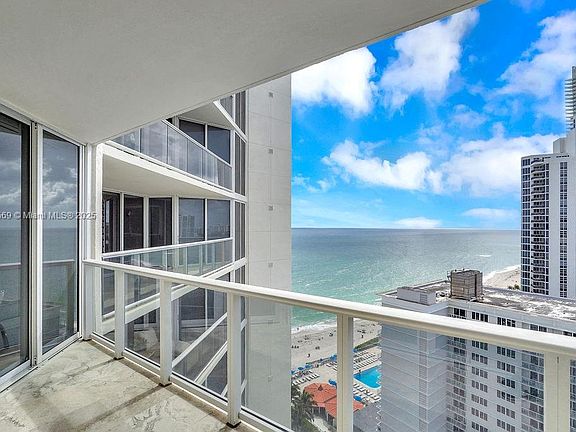 2nd image of 19333 Collins Ave APT 2009