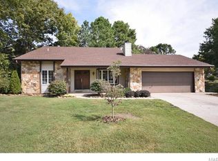 14 Castlewood Ct, Saint Peters, MO 63376