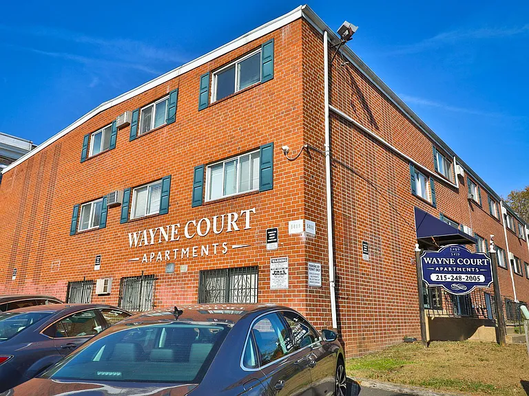 Wayne Court Apartments — Photo 5