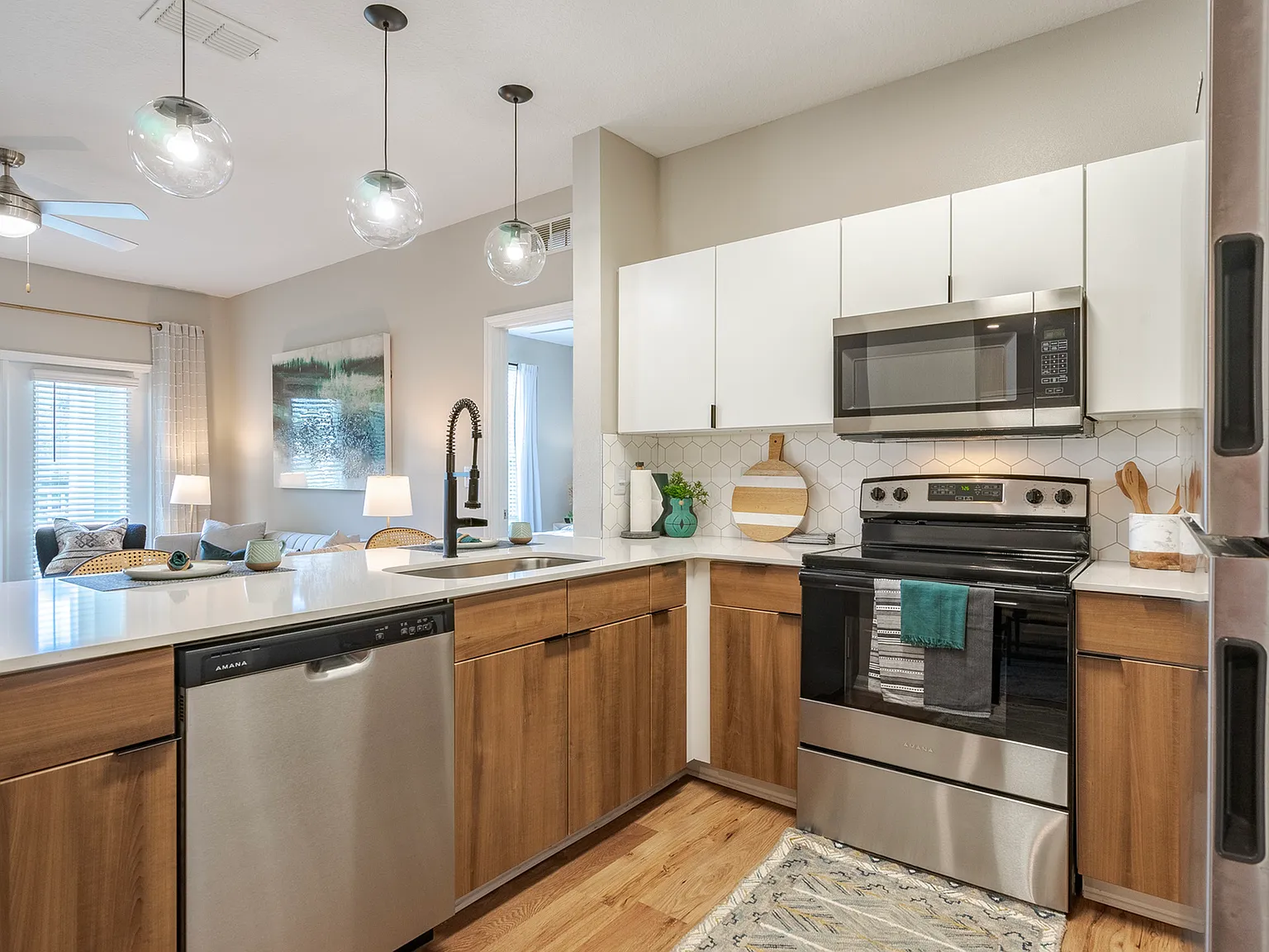 The Enclave at Tranquility Lake Apartments — Photo 4