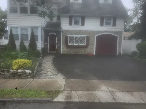 9 Brookdale Ave, Milford, CT