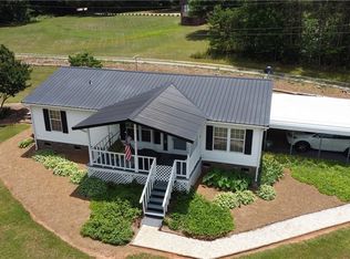 2611 Tritt Ln, Yadkinville, NC 27055