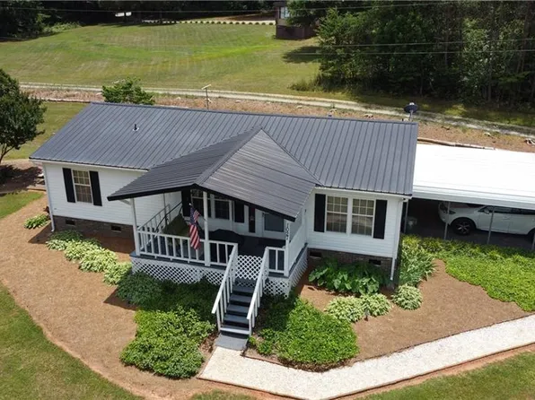 2611 Tritt Ln, Yadkinville, NC 27055