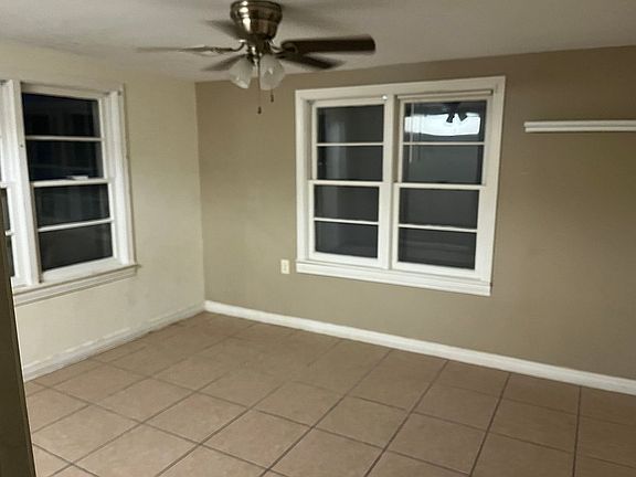 4th image of 2400 W Highland Ave