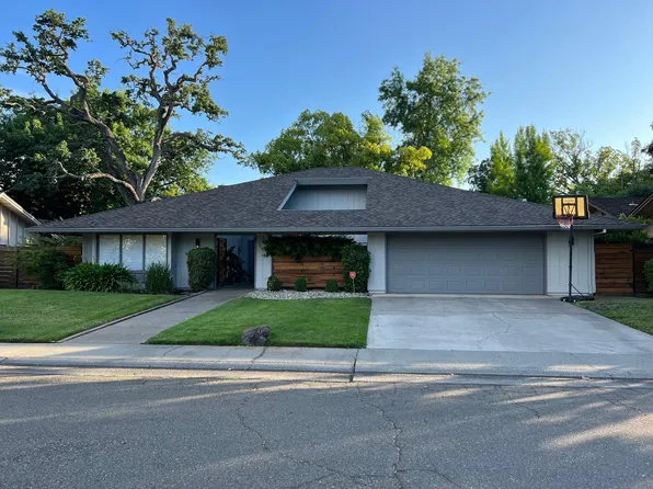 825 Lake Oak Ct, Sacramento, CA 95864