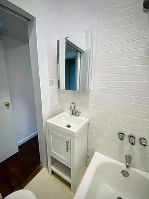 Rented by Centric New York | media 7