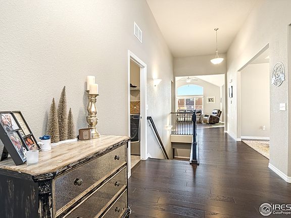 5th image of 1899 Castle Hill Dr