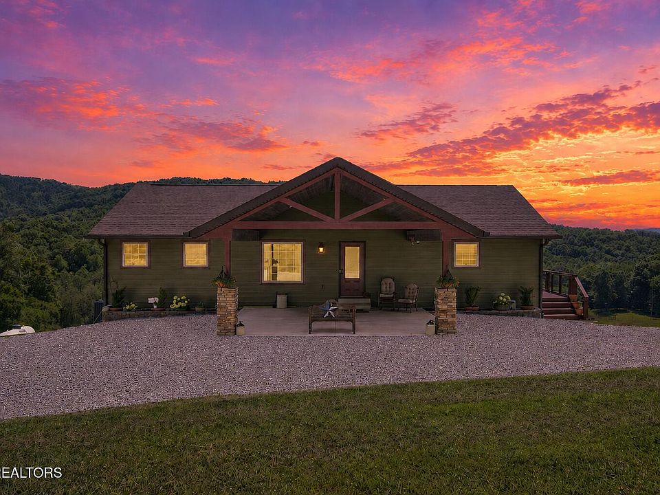 1st image of 1252 Shellotte Loop Rd