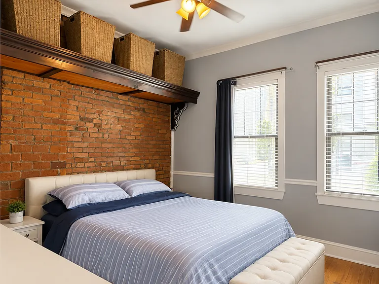 410 E 3rd St #1 — Photo 6