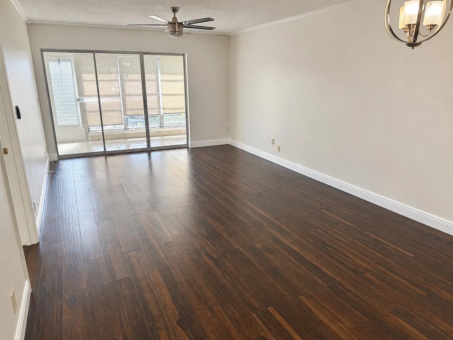 2 bed, 1.5 bath, 982 sqft, $1,850 — Photo 1