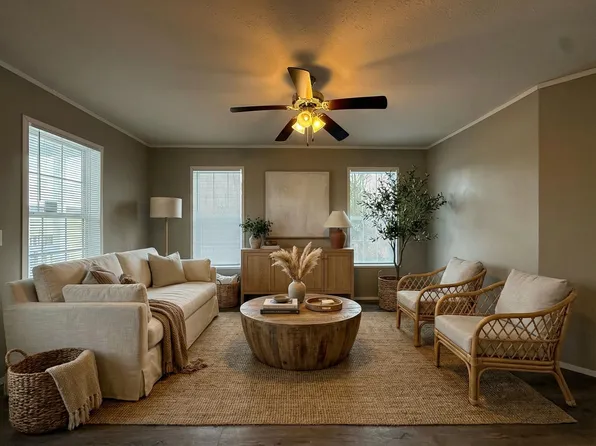 71601 Juliet Ct, Bruce Township, MI 48065