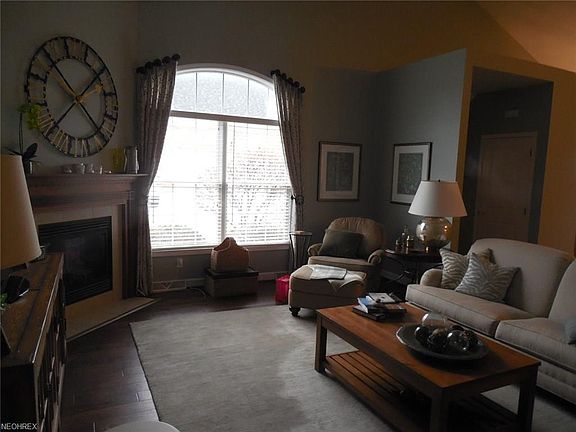4th image of 4300-11A Westford Pl
