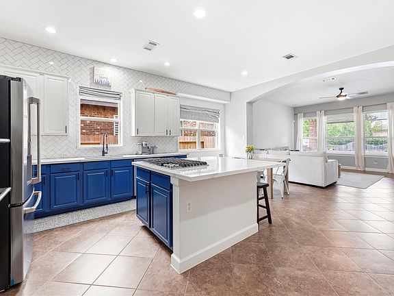 3rd image of 16923 Apple River Dr