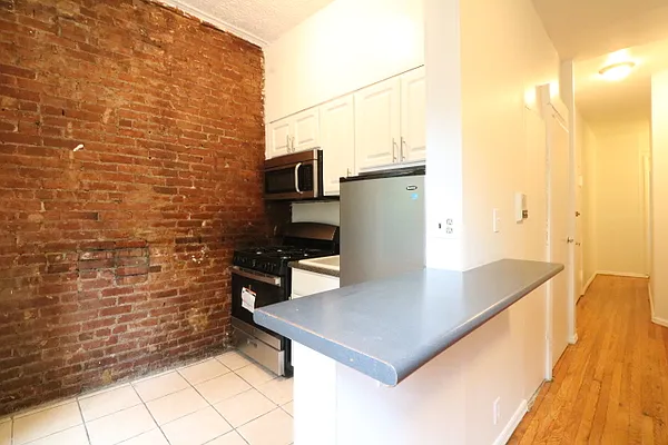 Rented by Oxford Property Group | media 2