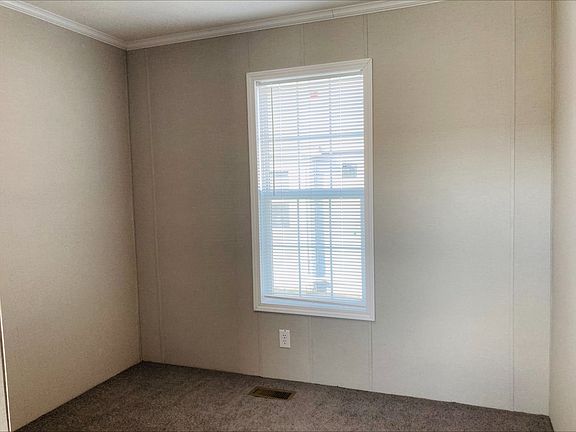 3rd image of 1543 Featherwood #403