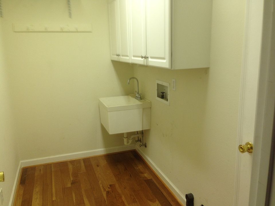 1st image of 1096 Harbor Point Dr