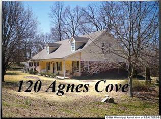 120 Agnes Cv, Nesbit, MS 38651