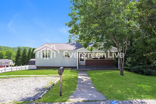 1022 Taylor St Photo 1