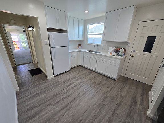 3rd image of 2361 17th St