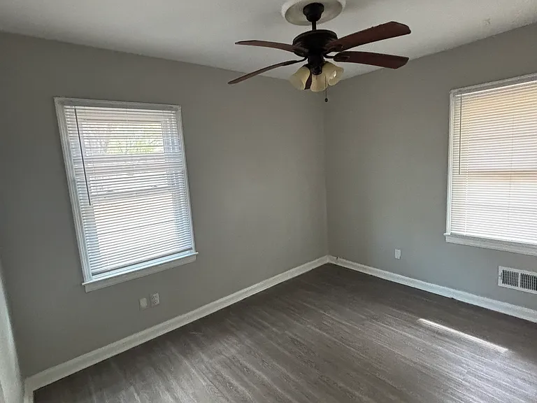 1833 Austell Rd SW — Photo 5